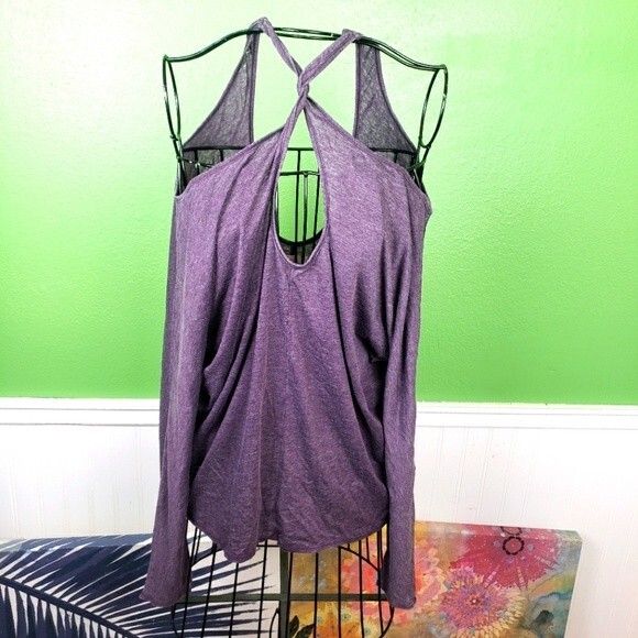 Chaser Purple Twisted Key Hole Long Sleeve Open Back Shirt Size Medium - Picture 1 of 11
